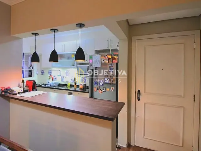 Apartamento com 76m² 2 quartos e 1 banheiro, à venda, no bairro Teresópolis em Porto Alegre
