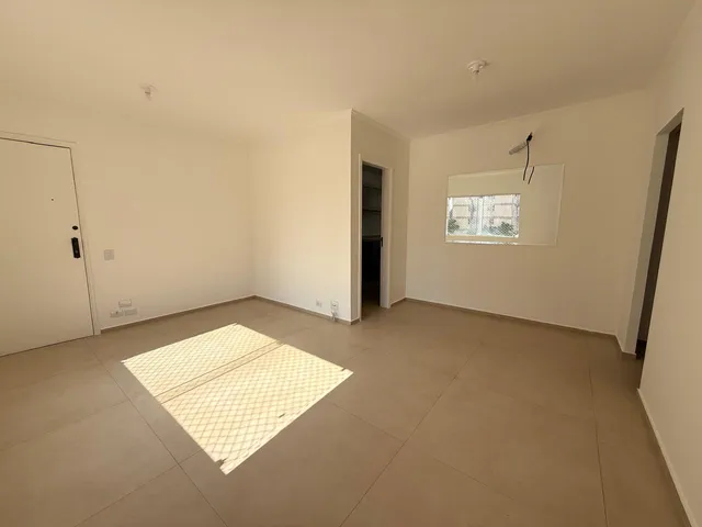Apartamento 3 quartos e 1 banheiro, à venda, no bairro Vila Olímpia em São Paulo