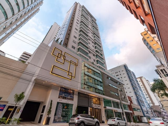 Apartamento com 269m² 3 quartos e 4 banheiros, à venda, no bairro Centro em Balneário Camboriú