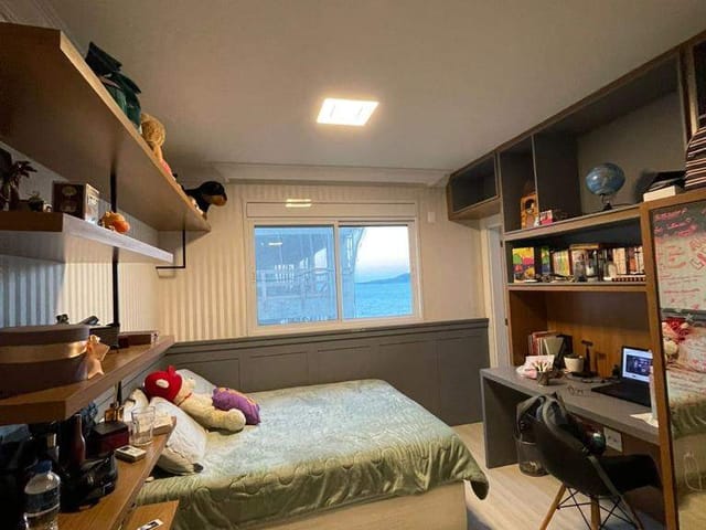 Apartamento com 179m² 4 quartos e 5 banheiros, à venda, no bairro Meia Praia em Itapema