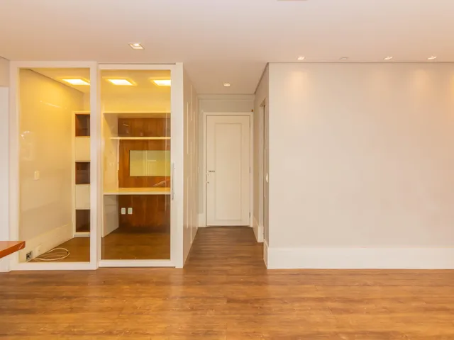 Apartamento com 222m² 3 quartos e 5 banheiros, à venda, no bairro Vila Firmiano Pinto em São Paulo