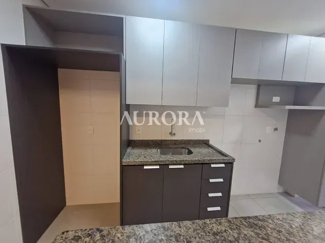 Apartamento com 70m² 2 quartos e 1 banheiro, à venda, no bairro Columbia em Londrina