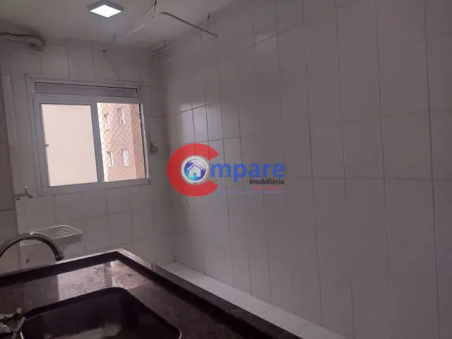 Apartamento 2 quartos e 1 banheiro, à venda, no bairro Jardim Flor da Montanha em Guarulhos