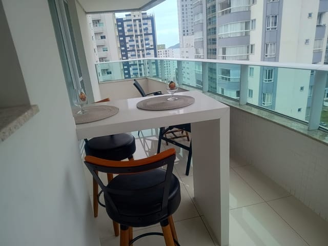 Apartamento com 107m² 3 quartos e 4 banheiros, à venda, no bairro Pioneiros em Balneário Camboriú