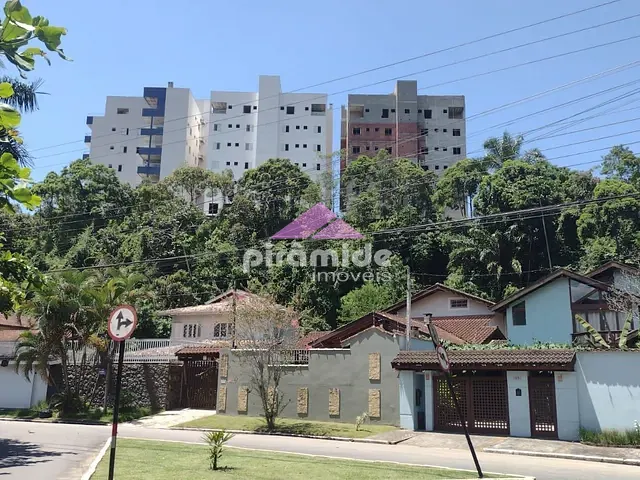 Apartamento com 144m² 3 quartos e 3 banheiros, à venda, no bairro Praia Grande em Ubatuba