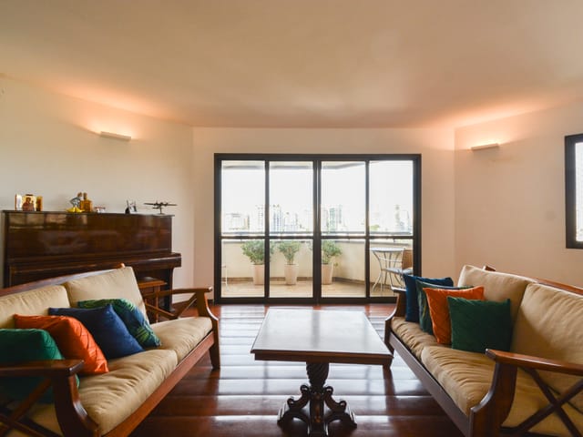 Apartamento com 379m² 4 quartos e 5 banheiros, à venda, no bairro Pacaembu em São Paulo