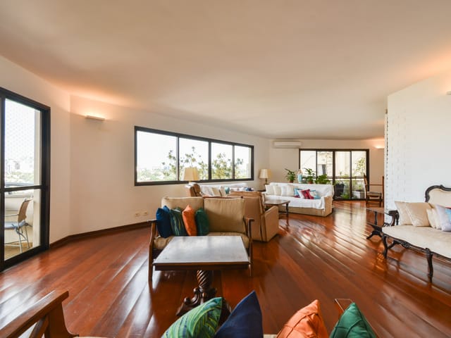 Apartamento com 379m² 4 quartos e 5 banheiros, à venda, no bairro Pacaembu em São Paulo
