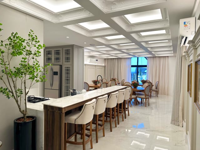 Apartamento com 210m² 4 quartos e 5 banheiros, à venda, no bairro Centro em Itapema