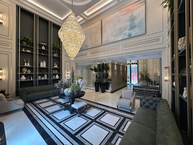 Apartamento com 210m² 4 quartos e 5 banheiros, à venda, no bairro Centro em Itapema