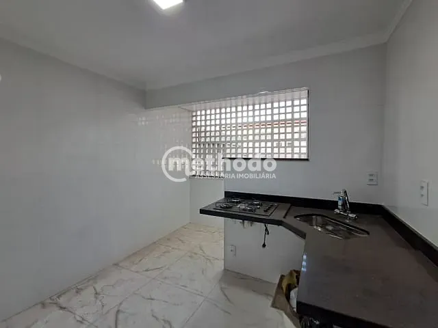 Apartamento com 68m² 3 quartos e 1 banheiro, à venda, no bairro Vila Santana em Campinas