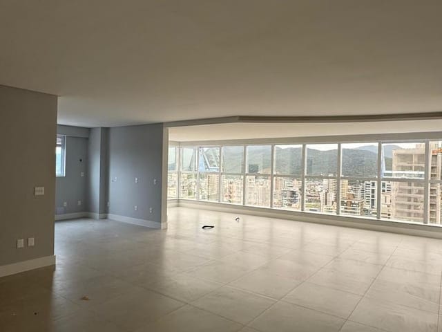 Foto do Apartamento - Apartamento à venda, Meia Praia, Itapema, SC | Interpraias Imóveis