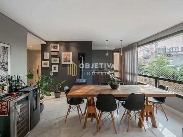 Apartamento 3 quartos e 4 banheiros, à venda, no bairro Auxiliadora em Porto Alegre