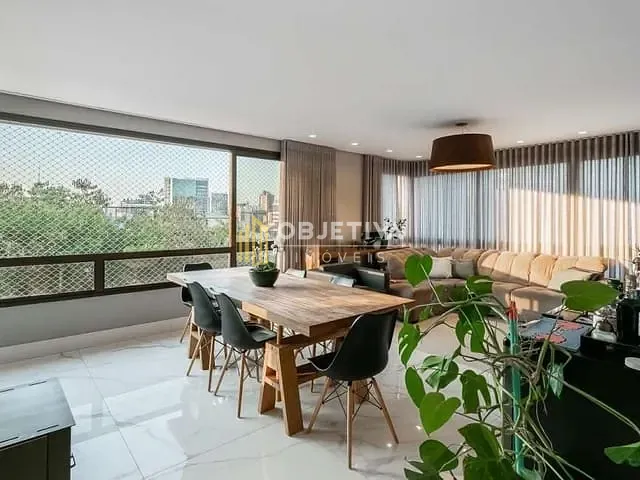 Apartamento 3 quartos e 4 banheiros, à venda, no bairro Auxiliadora em Porto Alegre