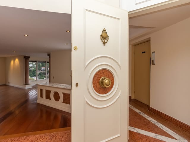 Apartamento com 350m² 4 quartos e 5 banheiros, à venda, no bairro Higienópolis em São Paulo