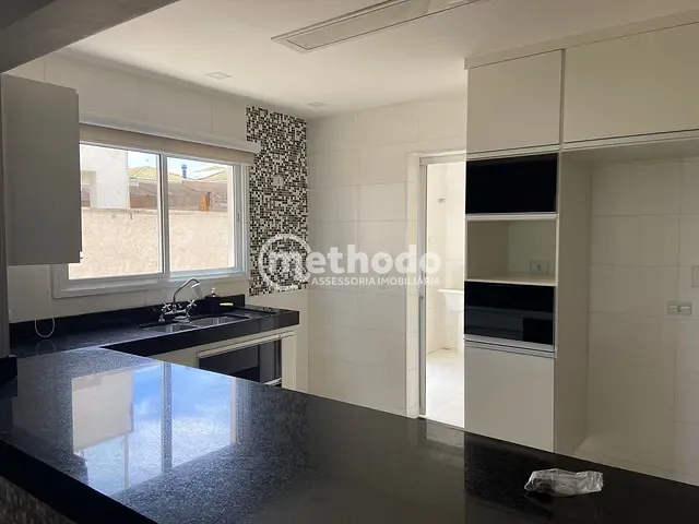 Casa 3 quartos e 4 banheiros, à venda, no bairro Parque Xangrilá em Campinas