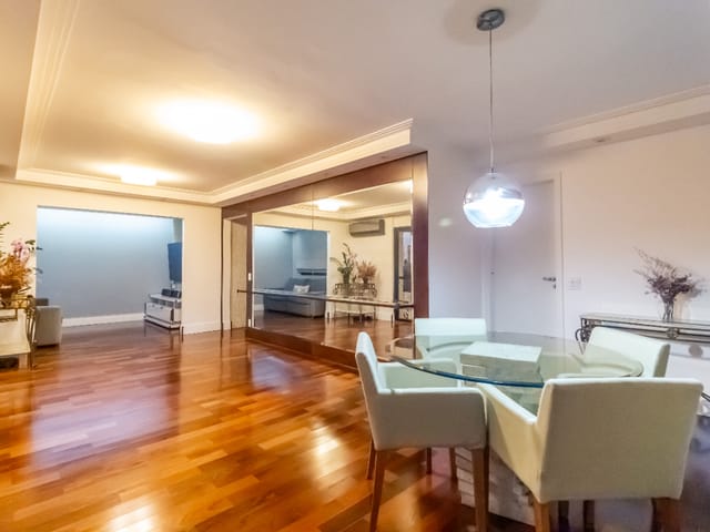 Apartamento com 110000m² 3 quartos e 5 banheiros, à venda, no bairro Alto Da Boa Vista em São Paulo