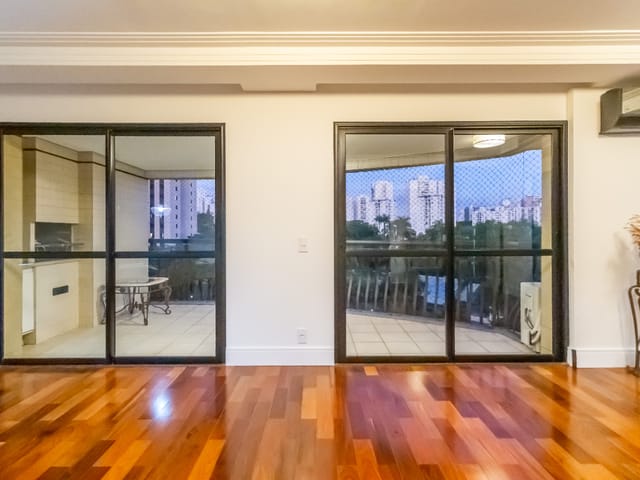Apartamento com 110000m² 3 quartos e 5 banheiros, à venda, no bairro Alto Da Boa Vista em São Paulo