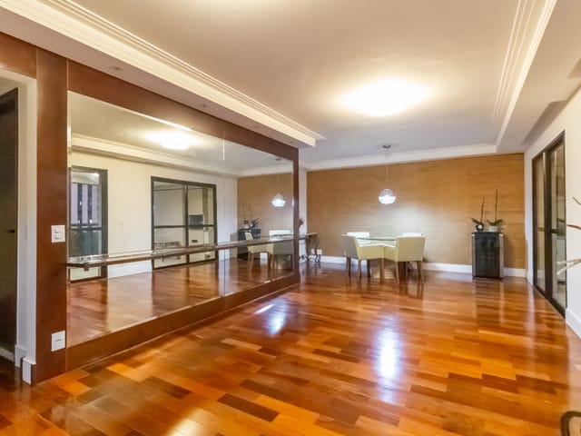 Apartamento com 110000m² 3 quartos e 5 banheiros, à venda, no bairro Alto Da Boa Vista em São Paulo