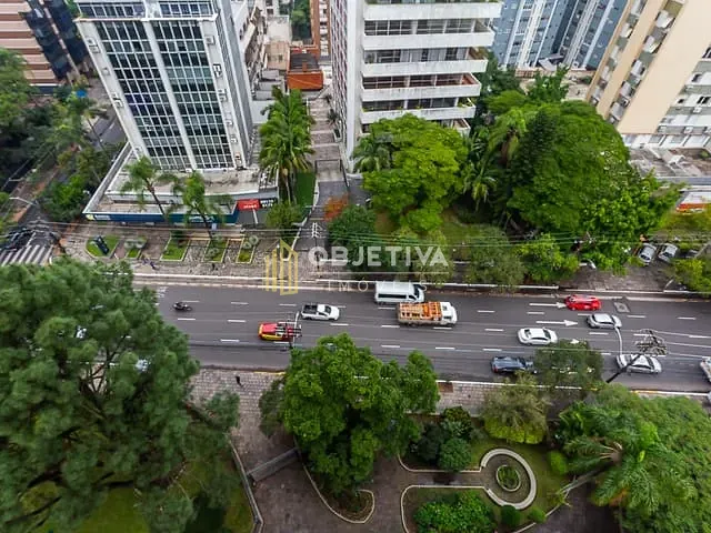 Apartamento com 167m² 3 quartos e 2 banheiros, à venda, no bairro Moinhos de Vento em Porto Alegre