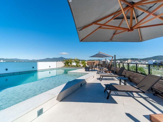 Apartamento com 129m² 2 quartos e 2 banheiros, à venda, no bairro Centro em Balneário Camboriú