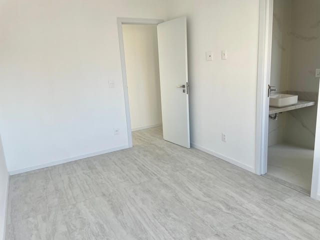 Foto do Apartamento - Excelente oportunidade 4 quartos / 4 Suítes na melhor rua da Praia do Canto. | Vitoria Imóveis