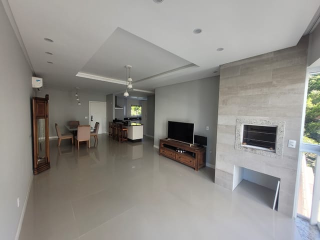 Apartamento com 133m² 4 quartos e 5 banheiros, à venda, no bairro Pioneiros em Balneário Camboriú