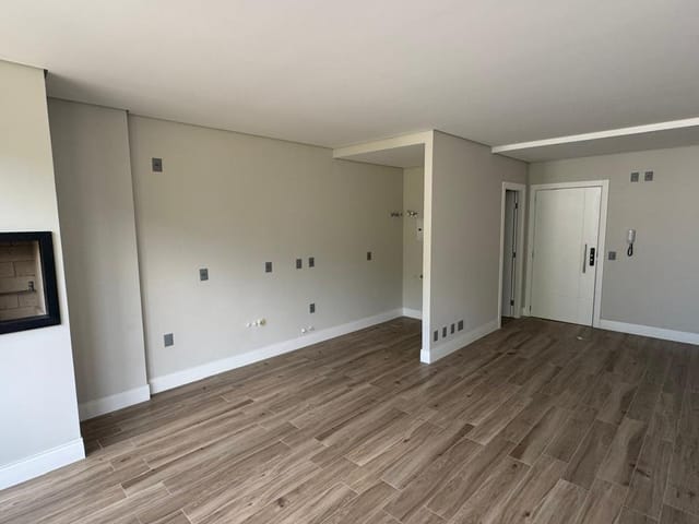 Apartamento com 126m² 2 quartos e 3 banheiros, à venda, no bairro Estados em Balneário Camboriú
