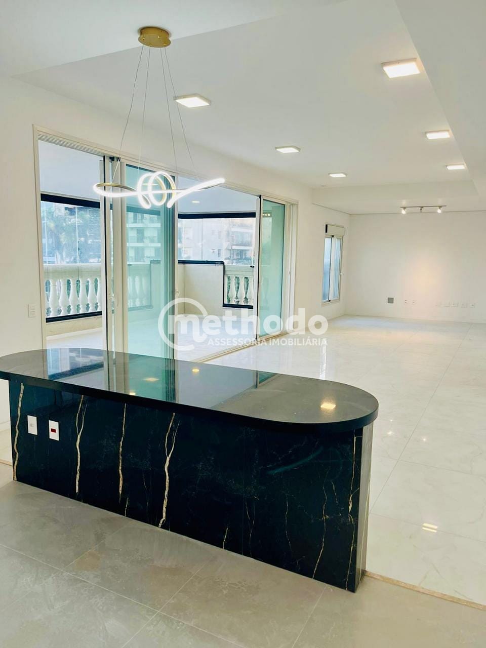 Apartamento, 3 quartos, 256 m² - Foto 4