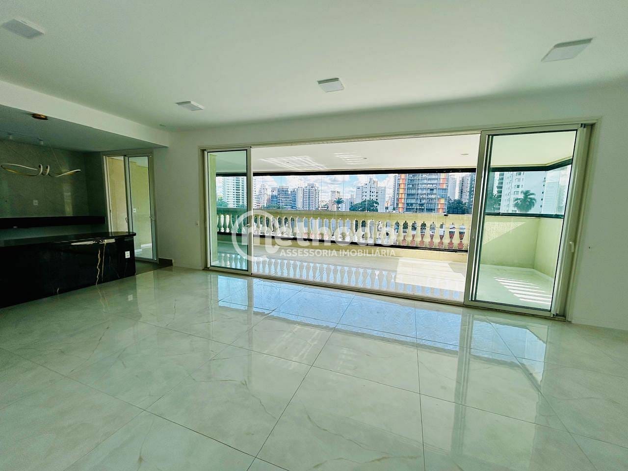 Apartamento, 3 quartos, 256 m² - Foto 1