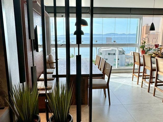 Apartamento com 120m² 3 quartos e 2 banheiros, à venda, no bairro Centro em Itapema