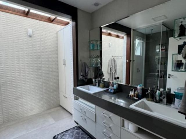 Apartamento com 352m² 3 quartos e 4 banheiros, à venda, no bairro Centro em Balneário Camboriú