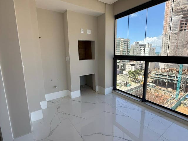 Apartamento com 133m² 3 quartos e 4 banheiros, à venda, no bairro Centro em Itapema