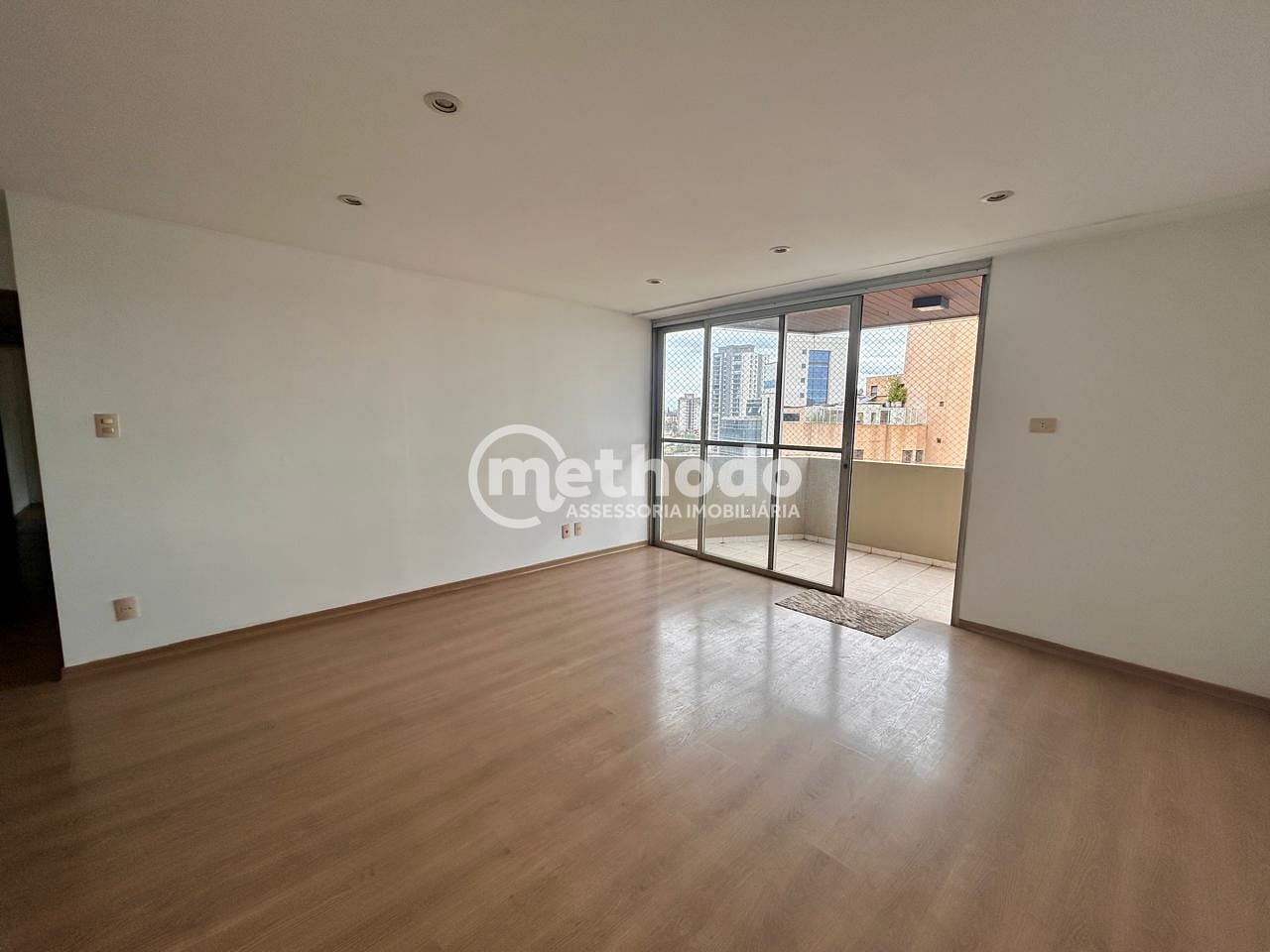 Apartamento, 3 quartos, 168 m² - Foto 1