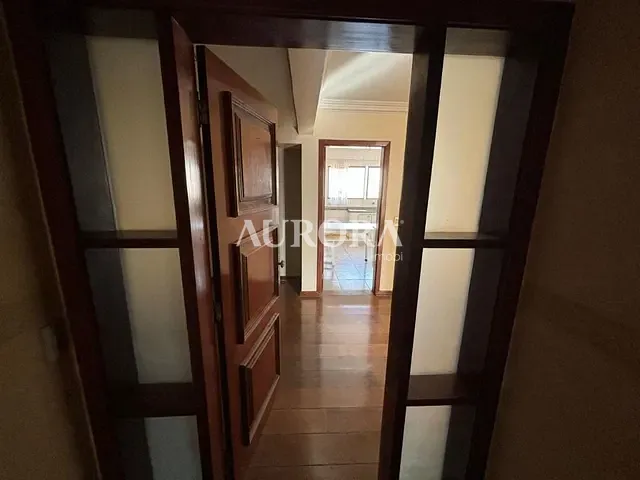 Apartamento com 211m² 3 quartos e 3 banheiros, à venda, no bairro Vitória em Londrina