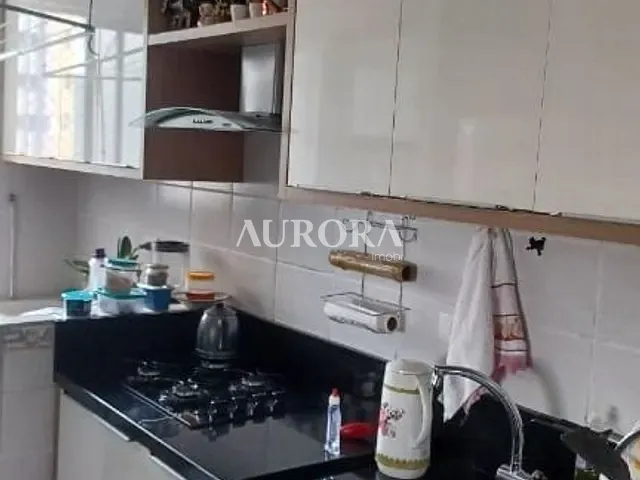 Apartamento com 101m² 3 quartos e 1 banheiro, à venda, no bairro San Remo em Londrina