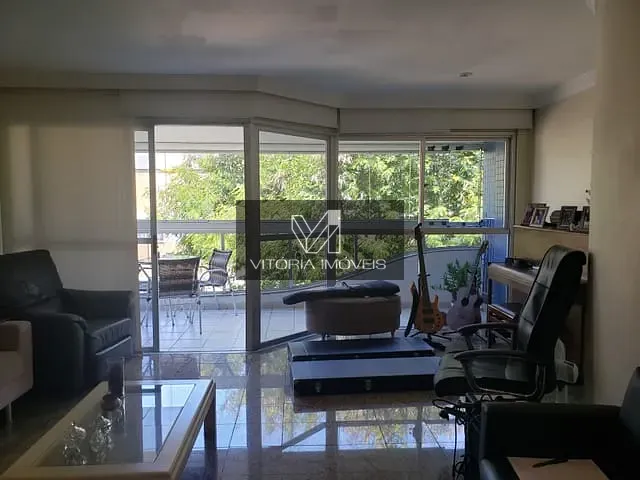 Apartamento 3 quartos e 3 banheiros, à venda, no bairro Jardim da Penha em Vitória