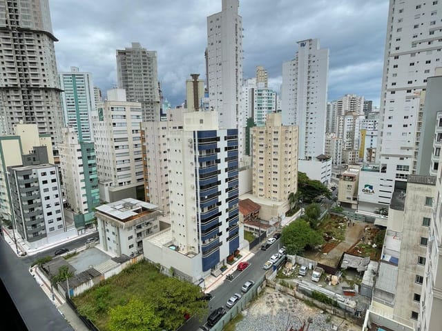 Apartamento com 234m² 4 quartos e 4 banheiros, à venda, no bairro Centro em Balneário Camboriú
