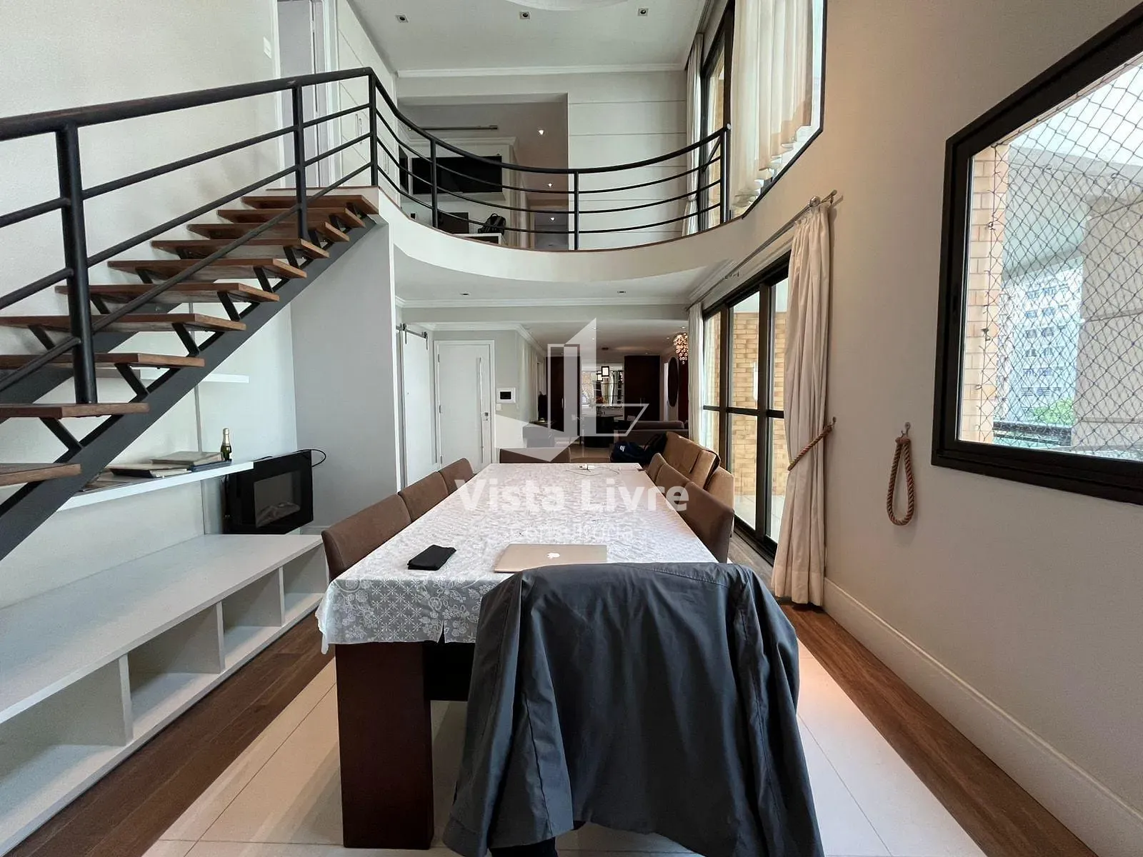 Apartamento, 3 quartos, 228 m² - Foto 1