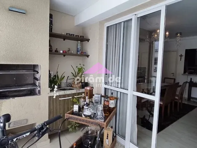 Apartamento com 118m² 3 quartos e 1 banheiro, à venda, no bairro Urbanova em São José dos Campos