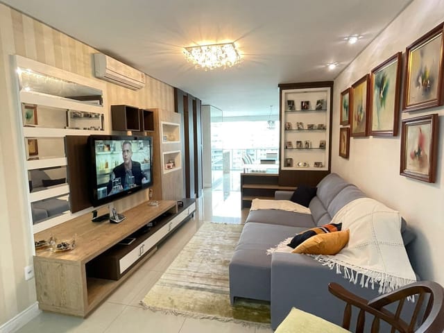 Apartamento com 157m² 3 quartos e 3 banheiros, à venda, no bairro Pioneiros em Balneário Camboriú