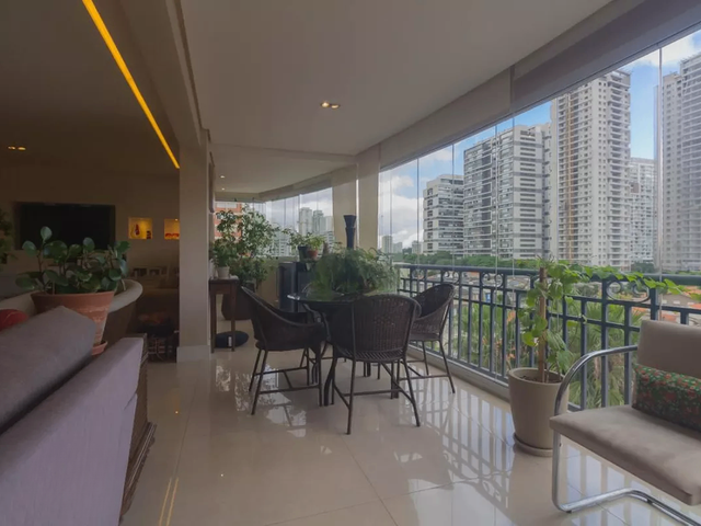 Foto do Apartamento - Apartamento à venda, Cidade Monções, São Paulo, SP | Vista Livre