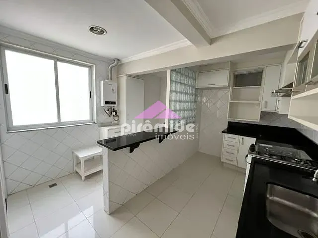Apartamento com 233m² 3 quartos e 4 banheiros, para alugar, no bairro Jardim Aquarius em São José dos Campos