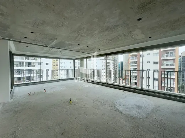 Apartamento com 181m² 3 quartos e 5 banheiros, à venda, no bairro Itaim Bibi em São Paulo