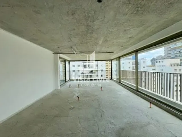 Cobertura / Penthouse com 374m² 3 quartos e 5 banheiros, à venda, no bairro Itaim Bibi em São Paulo