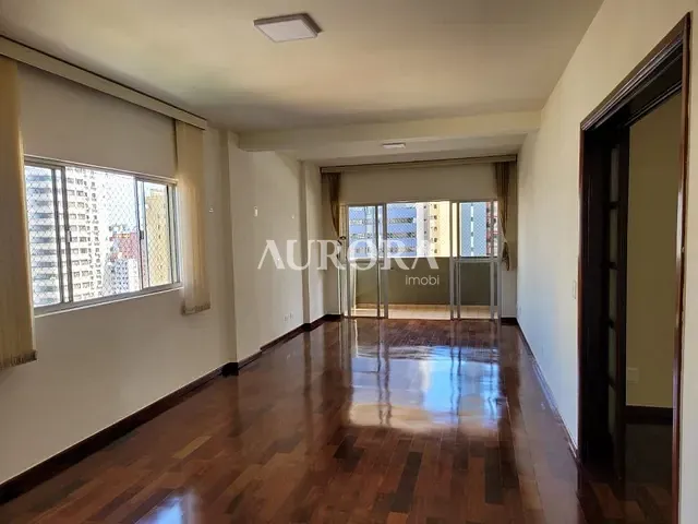 Apartamento com 238m² 3 quartos e 3 banheiros, à venda, no bairro Centro em Londrina