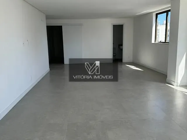 Apartamento com 217m² 4 quartos e 4 banheiros, à venda, no bairro Praia do Canto em Vitória