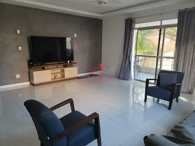 Apartamento com 240m² 4 quartos e 4 banheiros, à venda, no bairro Jardim da Penha em Vitória