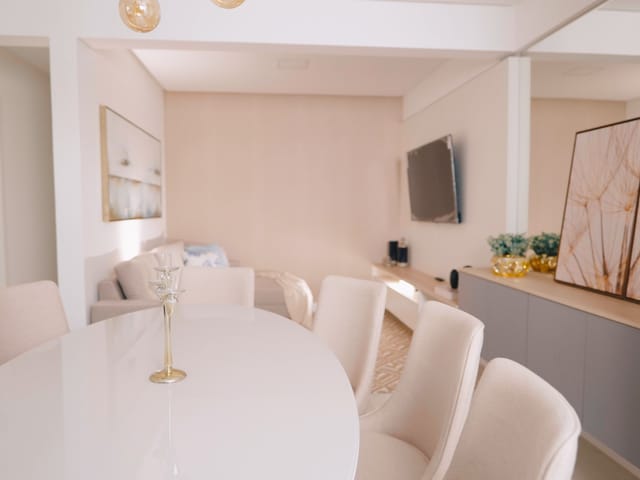 Foto do Apartamento - Apartamento à venda, Meia Praia, Itapema, SC | Interpraias Imóveis