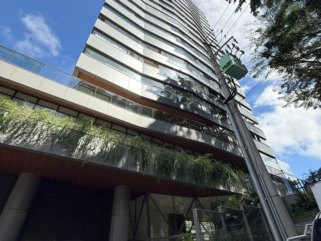 Foto do Apartamento - Aluguel imperdível na Praia do Canto – 4 suítes no Crystal Blue All Suites! | Vitoria Imóveis