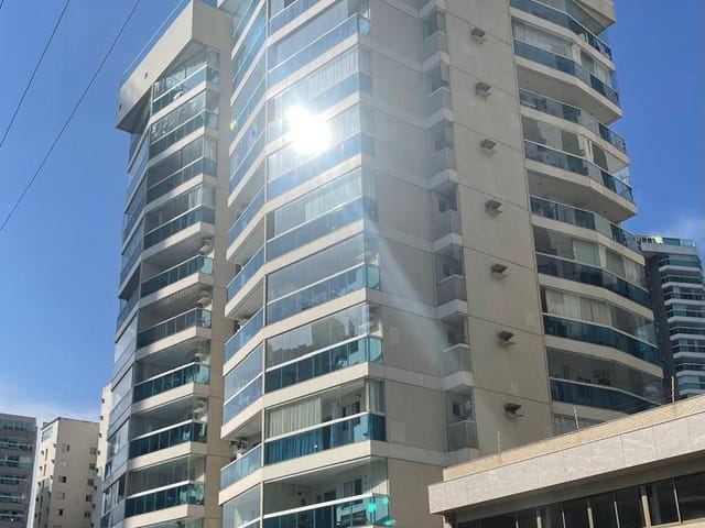 Foto do Apartamento - Excelente apartamento 2 quartos/Suíte, 85m², C/Varanda, uma quadra do Mar em Itapuã. | Vitoria Imóveis